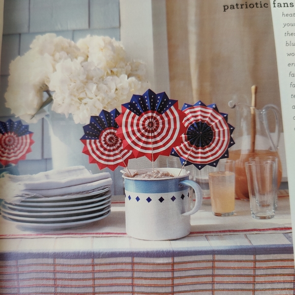 July 2003 | Martha Stewart Living magazine 🇺🇸 - Picture 5 of 16